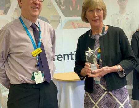 David Carter, Chief Executive, presenting award at Apprenticeship event