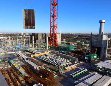 Acute Service Block and new ward block top floor construction crane lifing panels - Redevelopment Jan 2023