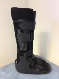A fracture support boot