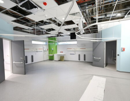 4 bed postnatal ward